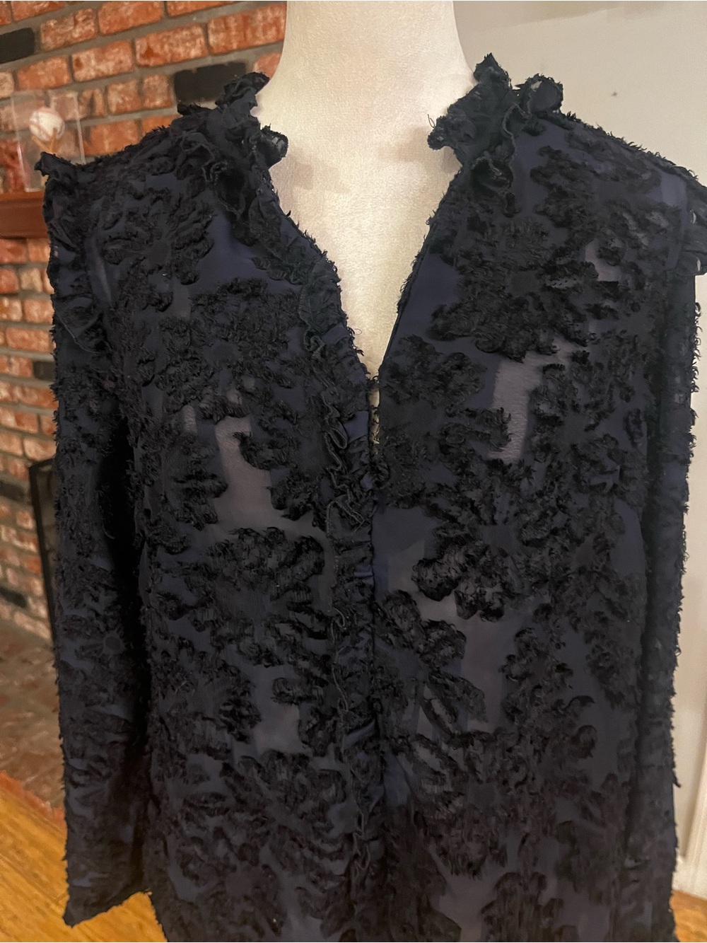 Alberto Makali $150 floral appliqué sheer blouse - Picture 2 of 4